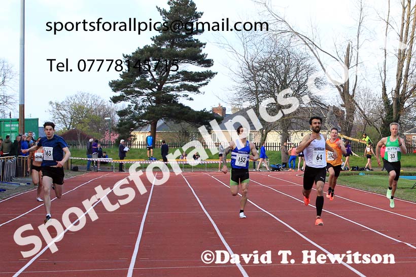 300 metres, 2022 NEGP No. 1,  Monkton Stadium, April 20th, on a very cold night. Photo: David T. Hewitson/Sports for All Pics